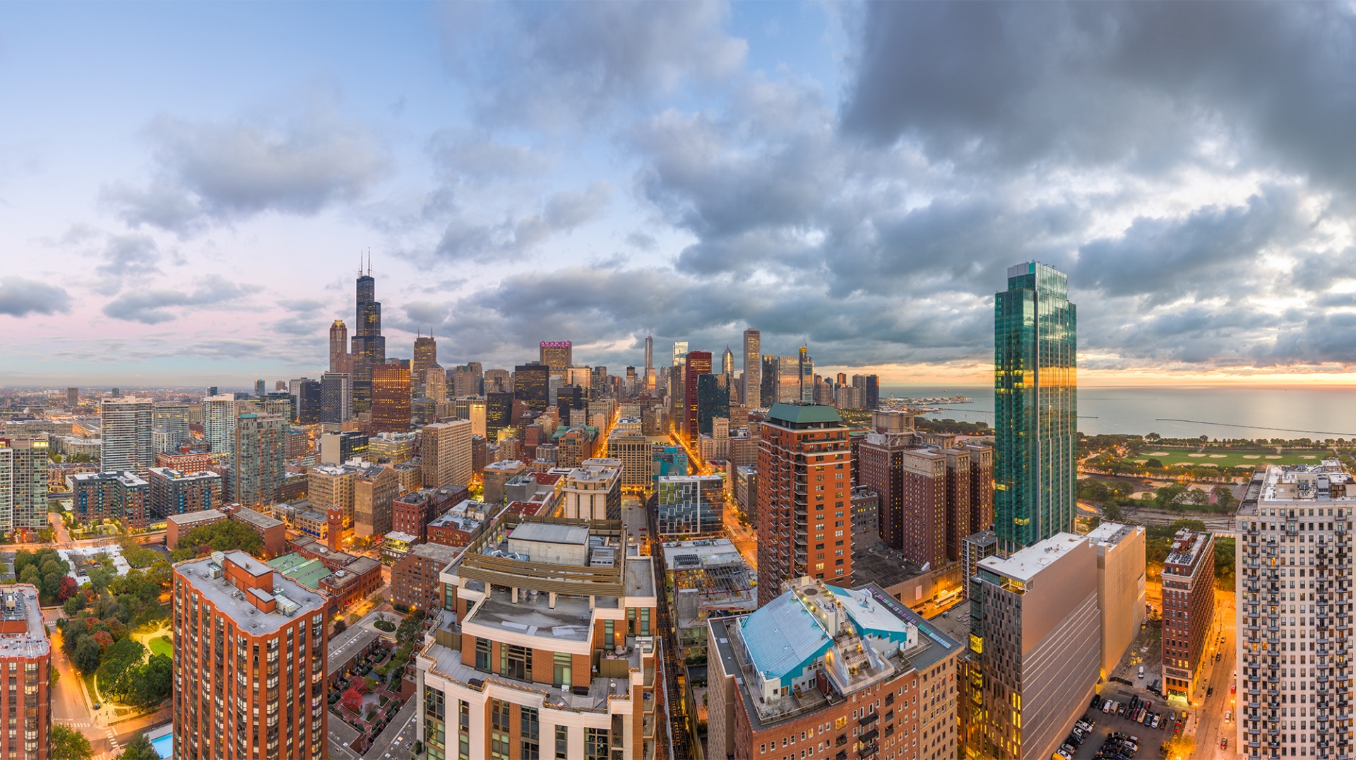 360 Chicago observation deck with panoramic city views
